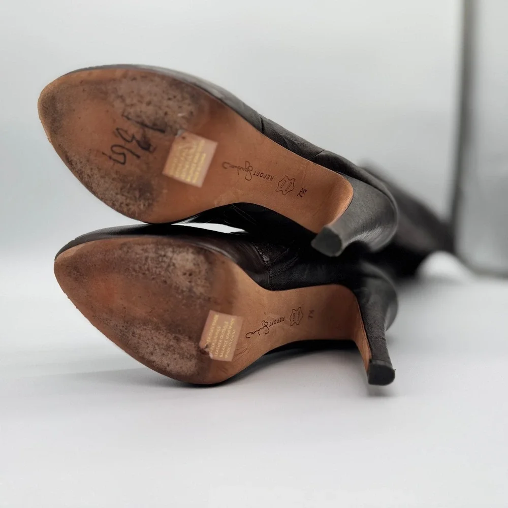 Report Signature crafted from